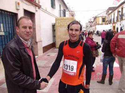 José María Alonso gana la Carrera Solidaria de Villafranca